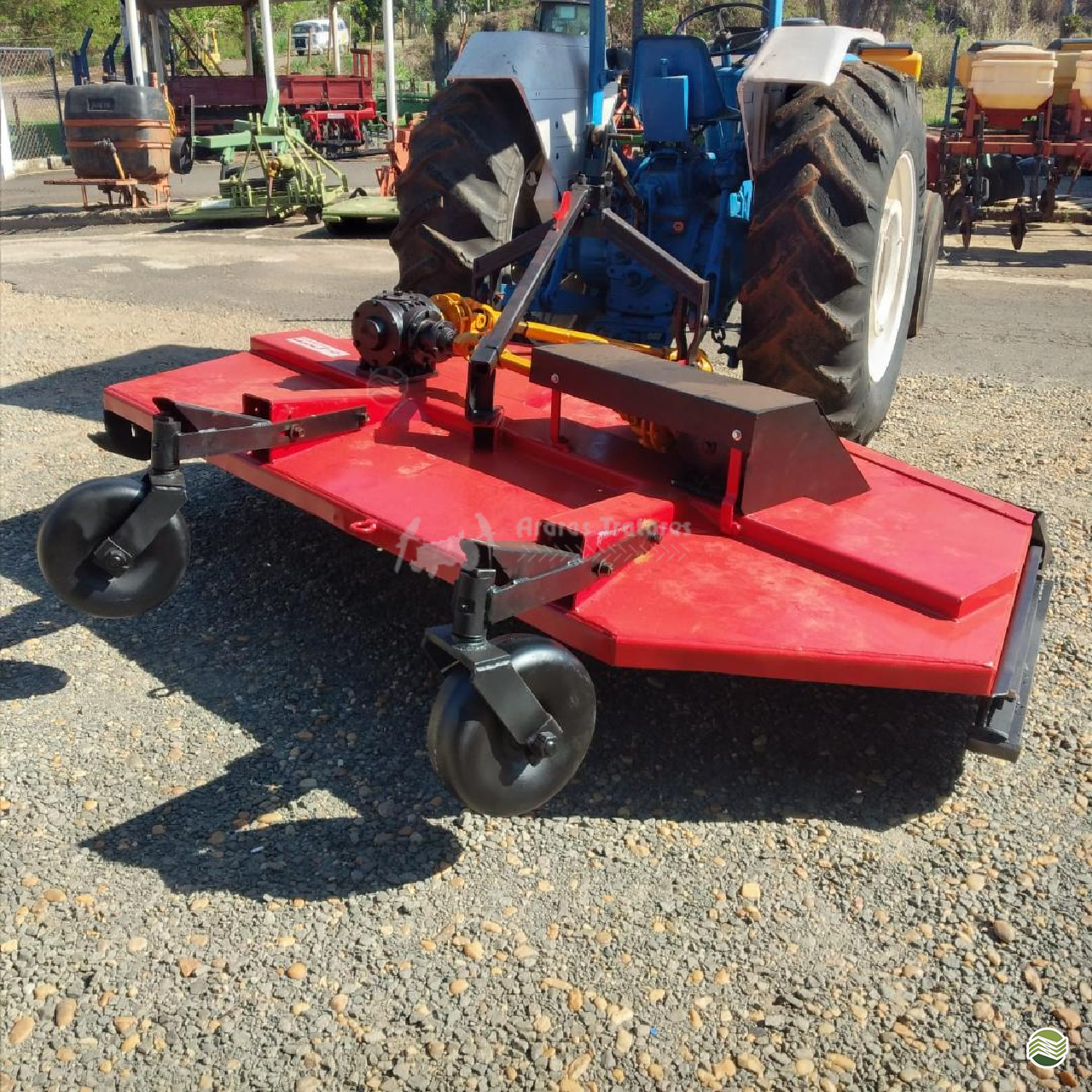 IMPLEMENTOS AGRICOLAS ROCADEIRA ROCADEIRA HIDRÁULICA DUPLA Araras Tratores ARARAS SÃO PAULO SP